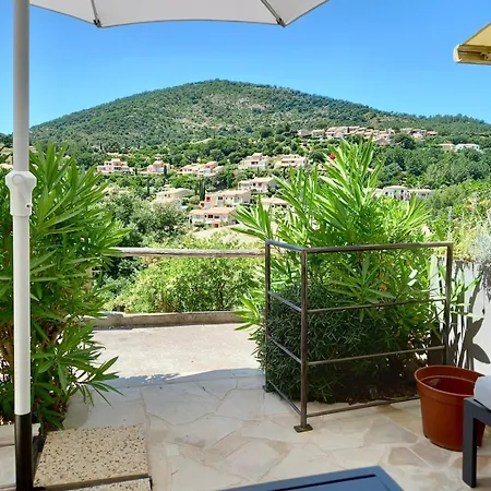 Elegant Duplex, Pool And Holiday home *