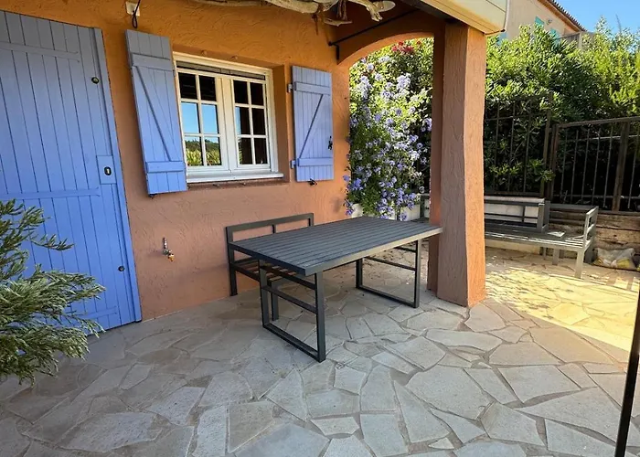 بيت للعطل Elegant Duplex, Pool And *